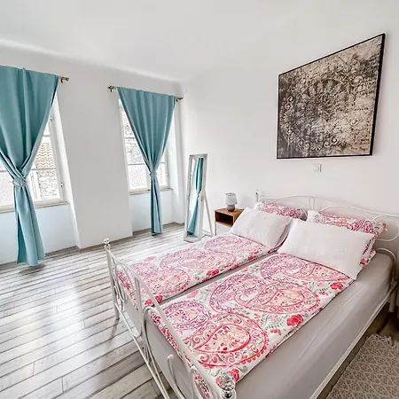 Lejlighed Main Square *