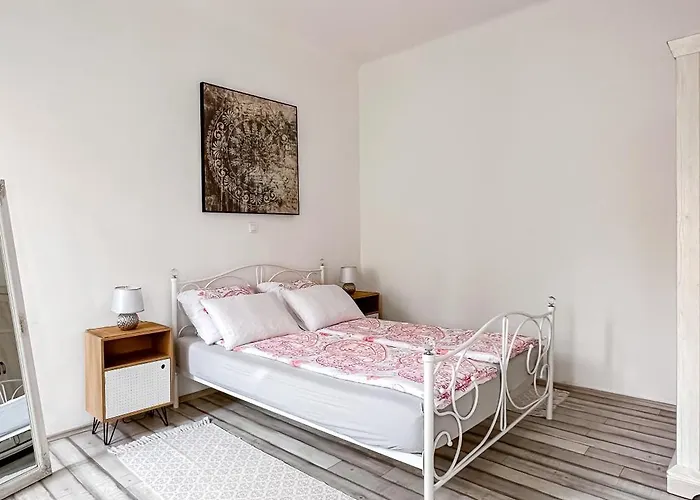 Main Square Lejlighed